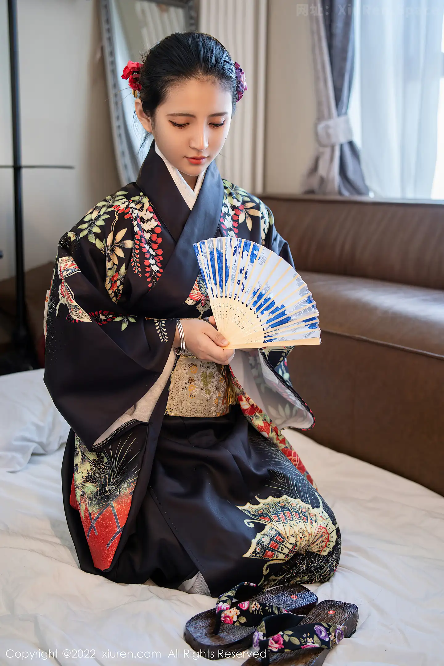 图片[5]-[XiuRen秀人网] VOL.5309 模特久久Aimee日系居家和服半脱露白色抹胸内衣秀豪乳诱惑写真62P-秀人网官方网站